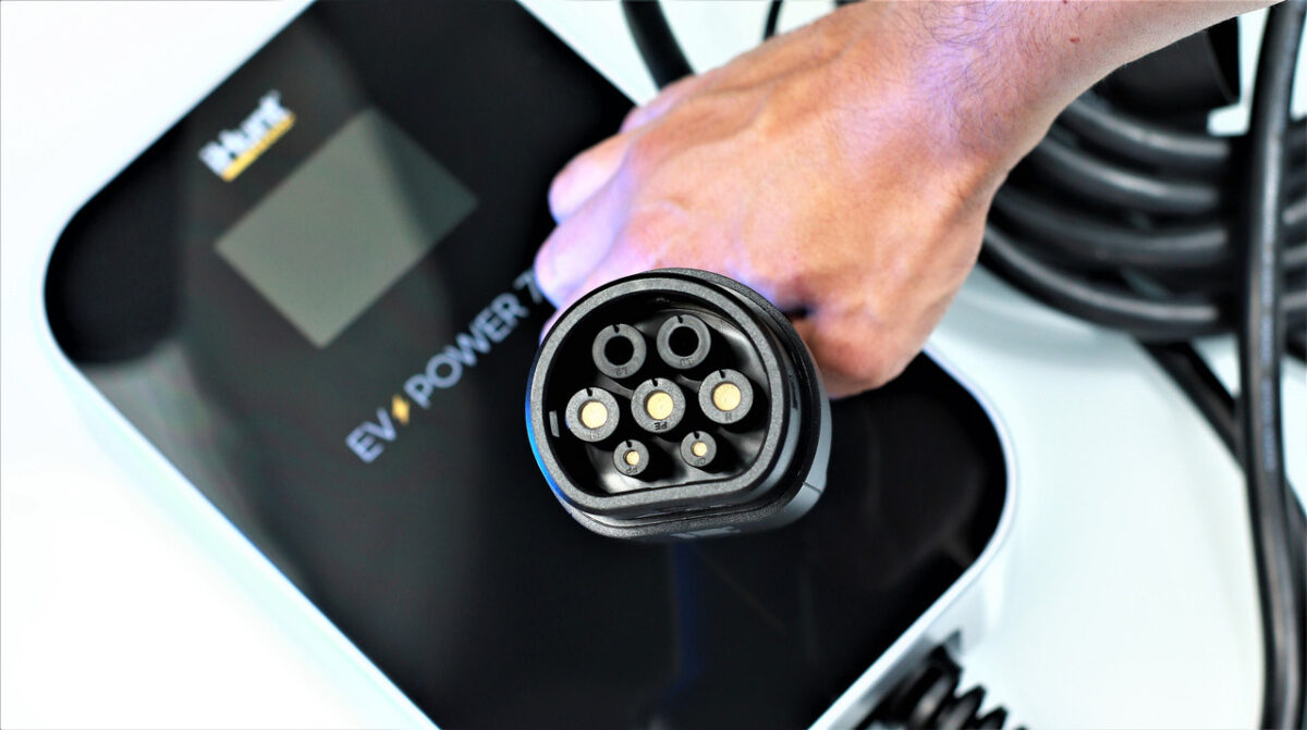 Зарядна станція для електромобілів IHunt EV POWER 7 кВт (220 В) кабель «Тип 2»
