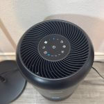 Очищувач повітря Smart Levoit Core 300S, 50 м², 240 м³/год, Wi-Fi, справжній HEPA-фільтр 3 в 1, активоване вугілля, датчик якості повітря, автоматичний режим, сенсорний екран панелі керування, Білий