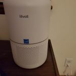 Очищувач повітря Smart Levoit Core 300S, 50 м², 240 м³/год, Wi-Fi, справжній HEPA-фільтр 3 в 1, активоване вугілля, датчик якості повітря, автоматичний режим, сенсорний екран панелі керування, Білий